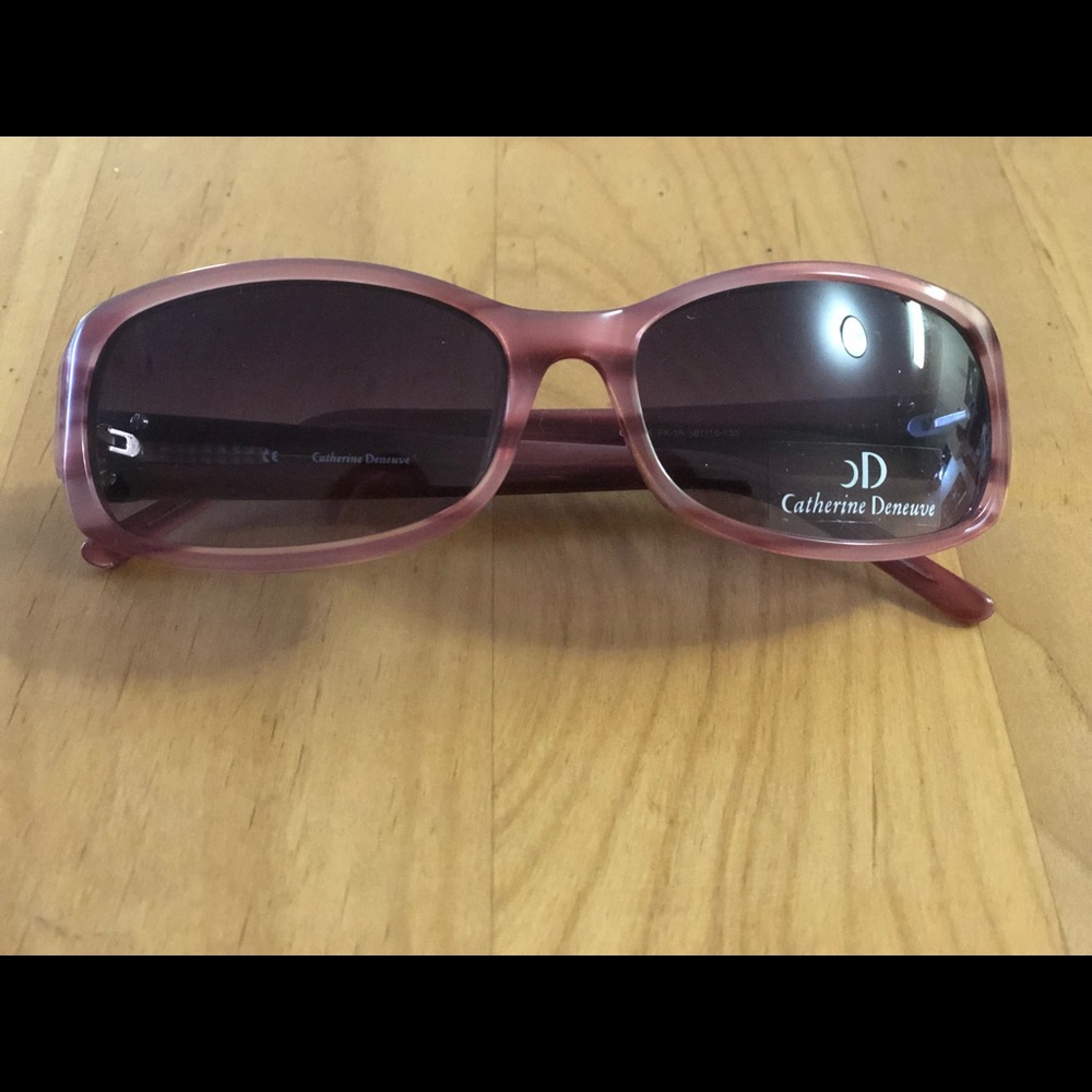 Catherine Deneuve Sunglasses women pink